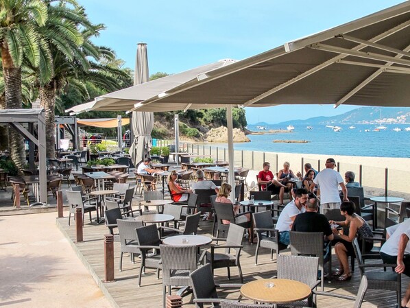 Restauration en plein air
