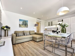 TV - Apartment Mirta by Interhome (Poreč/Kaštelir)