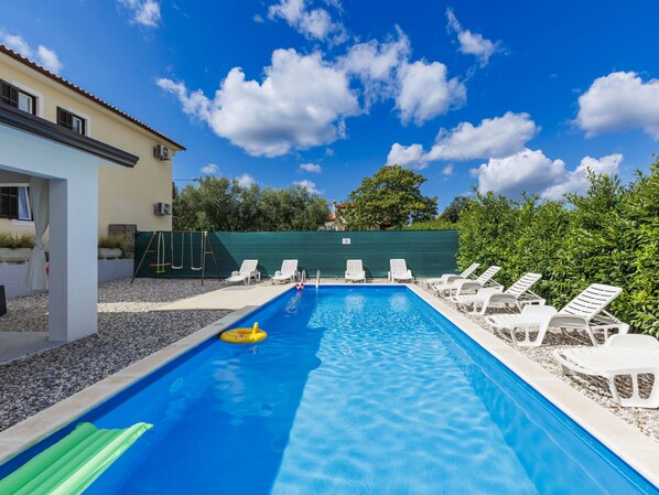 Opvarmet pool