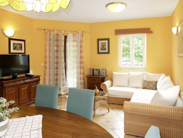 TV - Vacation home Ana by Interhome (Šibenik)