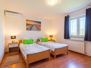 2 Schlafzimmer, Bügeleisen/Bügelbrett, WLAN