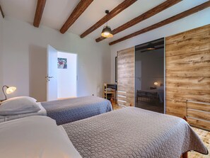 3 bedrooms, Internet