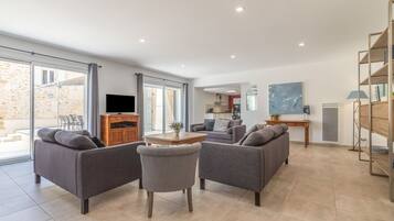 Televisión y reproductor de DVD