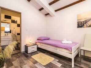 2 عدّة غرف نوم ومكواة/لوح كي وواي فاي