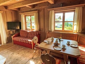 Fernseher, Kamin