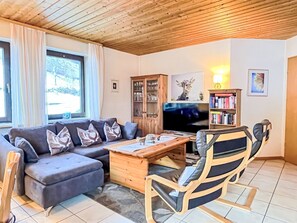 TV, DVD player - Sonnenblick II by Interhome (Todtnau)