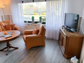 TV, DVD player - Christine by Interhome (Ditzum)