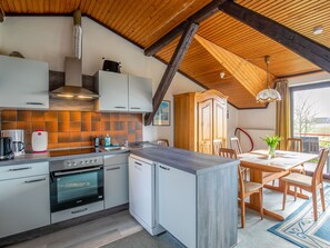 Fridge, oven, dishwasher, toaster