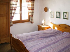 2 bedrooms