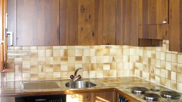 Kühlschrank, Ofen, Geschirrspüler, Toaster