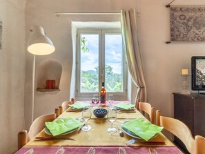 Dining - Chaud'abri by Interhome (Nyons)