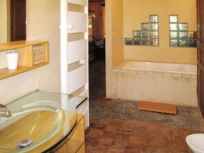 Bathroom - Les Arcades by Interhome (Nyons)