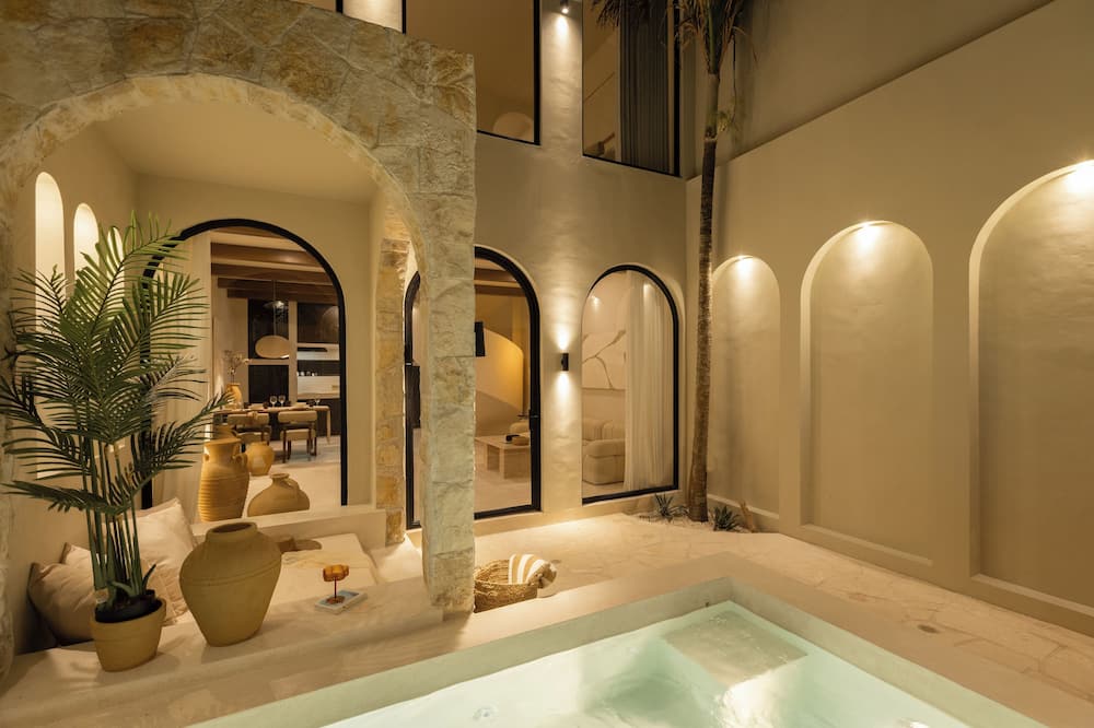 Romantic Tropical Villa Sawa Pererenan