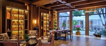 Baoshi Hotel