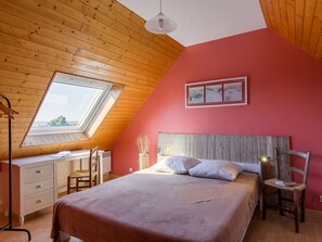 5 bedrooms, iron/ironing board, WiFi - Villa Panorama Mer by Interhome (Plouneour Trez)