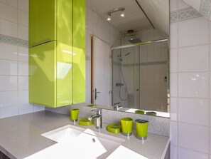 Bathroom - Tal ar Mor by Interhome (Le Pouldu)