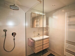 Haartrockner, Handtücher