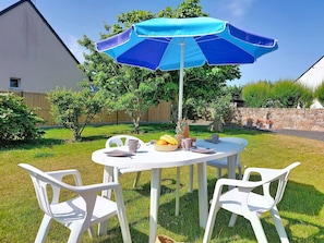 Outdoor dining - Ty Maï Pi by Interhome (Pleubian)