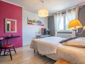 3 camere, ferro/asse da stiro, Wi-Fi