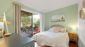 2 bedrooms, free WiFi, bed sheets - Edmund Street 47, Shelly Beach (Shelly Beach)