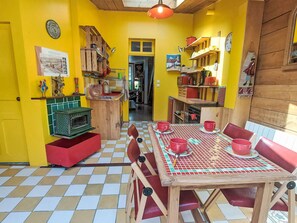 Dining - L'Oté rouge by Interhome (Plérin)