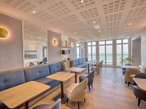 Dining - Reine Marine -T2 Face Mer by Interhome (Saint Malo)