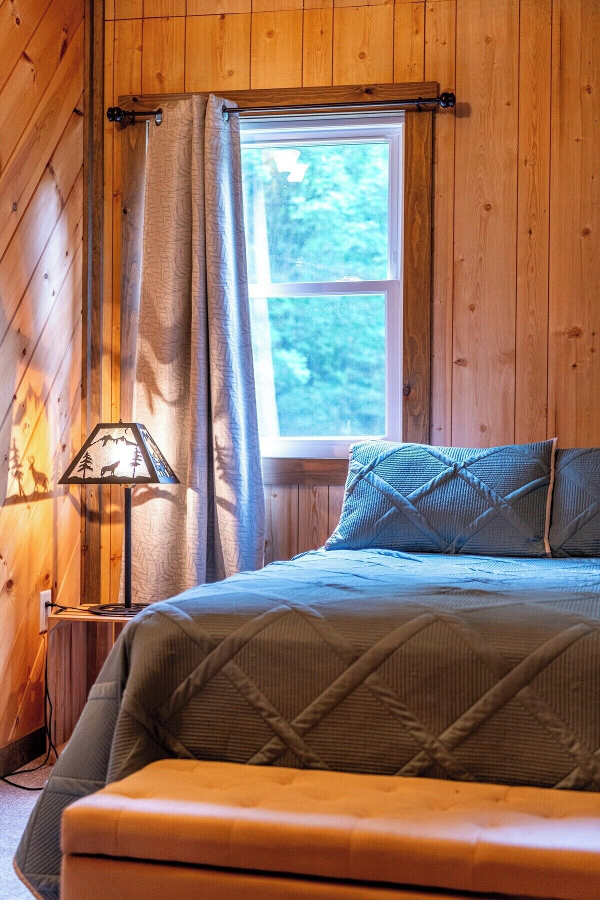 2 عدّة غرف نوم ومكواة/لوح كي وواي فاي مجانًا وملاءات أسرّة