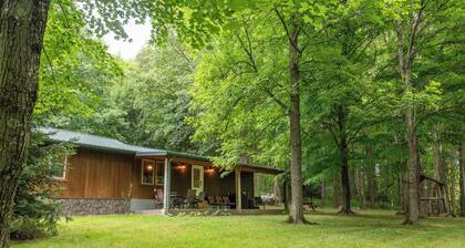 Private, rural, Amish Country, sleeps 4