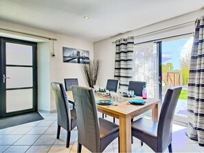 Dining - Le Graffi'Ty by Interhome (Besné)