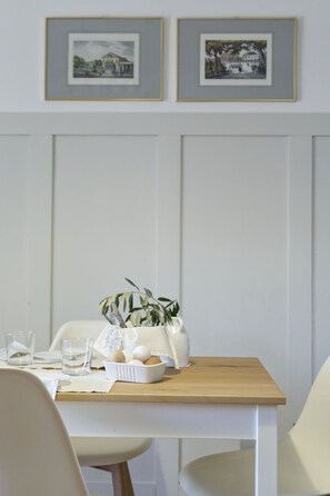 تناول الطعام