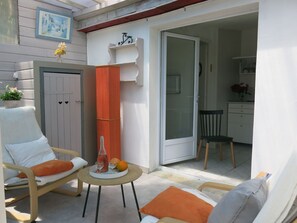 Terrace/patio - Roses Tremières by Interhome (Talmont Saint Hilaire)