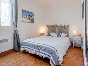 3 bedrooms, iron/ironing board, WiFi