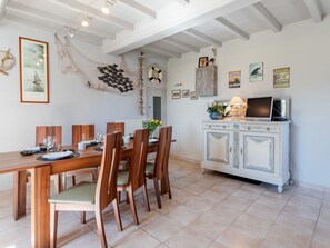 Dining - La Batterie by Interhome (Longues-sur-Mer)