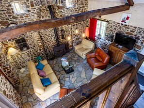 TV, fireplace, DVD player
