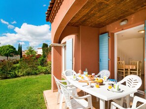 Outdoor dining - Port Minervois by Interhome (Homps)