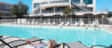 Et oppvarmet basseng