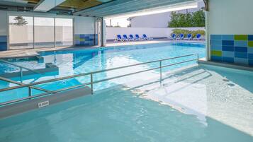 Piscine couverte, piscine chauffée