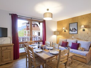 Dining - Odalys Référence Le Grand Panorama 1 by Interhome (Valmeinier)