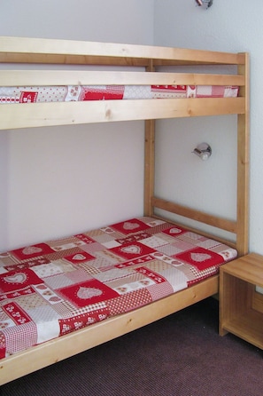 1 bedroom, internet