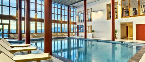 Piscine couverte, piscine chauffée