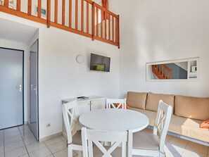 Interior - Odalys Essentielle Le Grand Bleu by Interhome (Valras Plage)