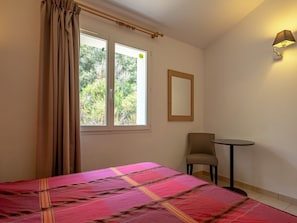 2 bedrooms