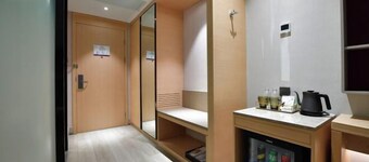 Mercure Qidong Downtown