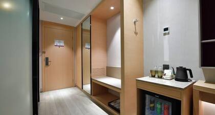 Mercure Qidong Downtown