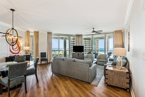 تلفزيون ذكي