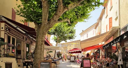 Domaine de ChĂąteau Laval by Interhome