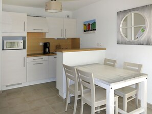 Fridge, microwave, dishwasher, toaster