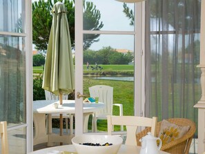 Outdoor dining - Le Domaine de Fontenelles by Interhome (Saint-Gilles-Croix-de-Vie/Givrand)