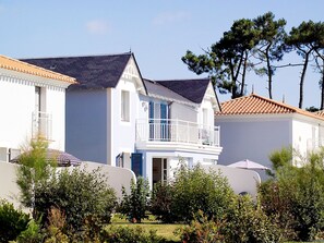 Exterior - Le Domaine de Fontenelles by Interhome (Saint-Gilles-Croix-de-Vie/Givrand)