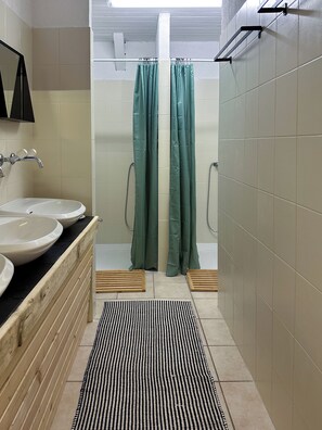 Dusche, Toilettenpapier